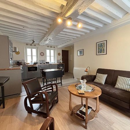 Les Remparts Apt Spacieux 1 Er Etage Renove Joliment Decore Bien Equipe Plein Centre Bayeux Proche Plages Du Debarquement Parking Gratuit A Proximite Экстерьер фото